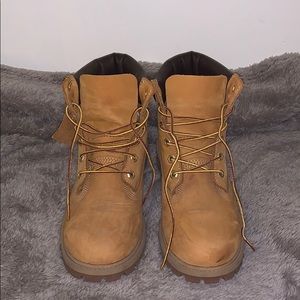 too small. only worn a few times